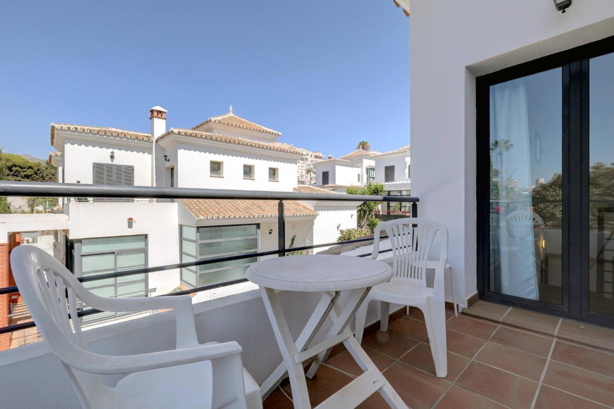 011 Bright And Spacious Villa With Private Pool Benalmadena Exterior photo