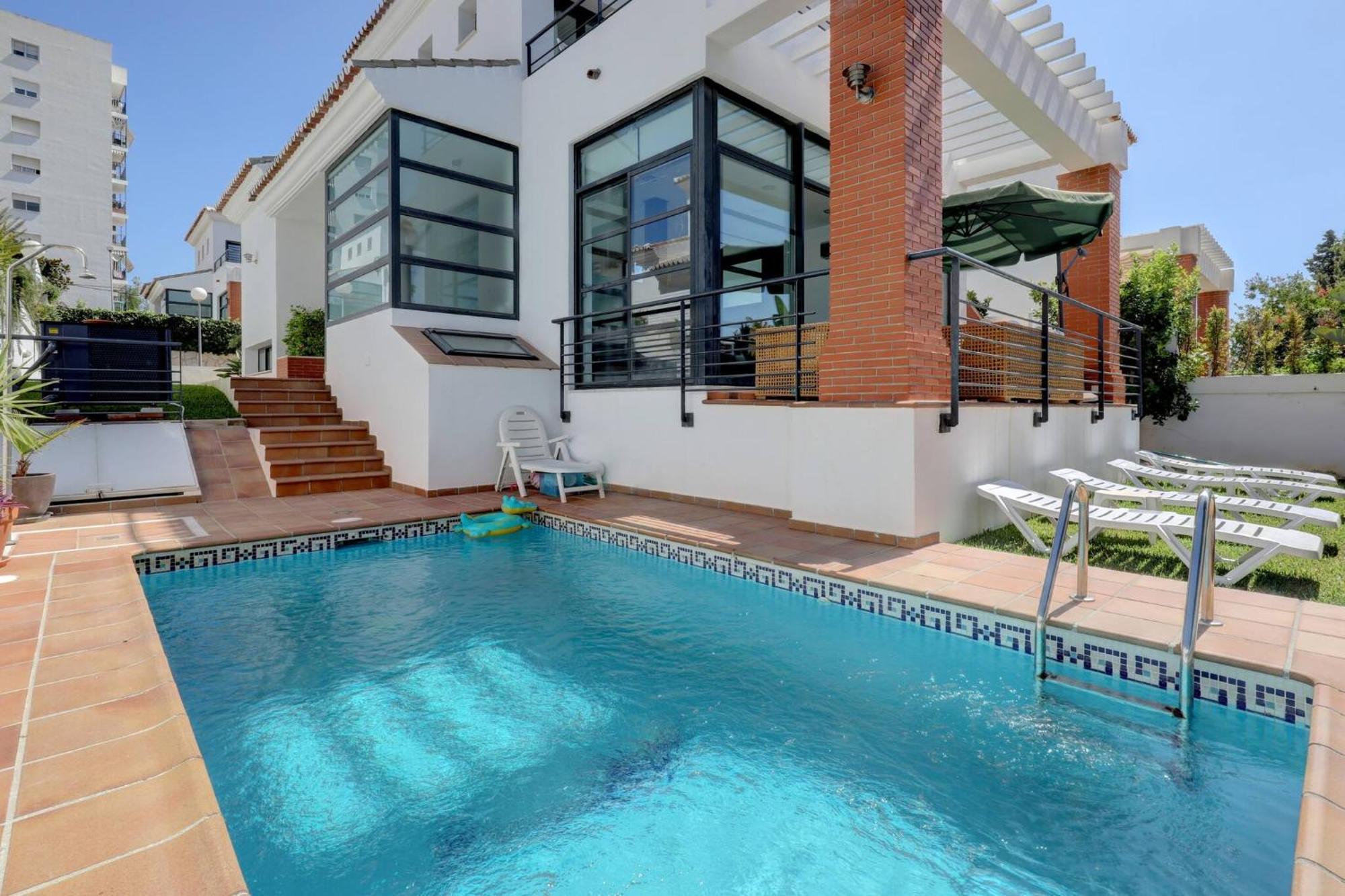 011 Bright And Spacious Villa With Private Pool Benalmadena Exterior photo